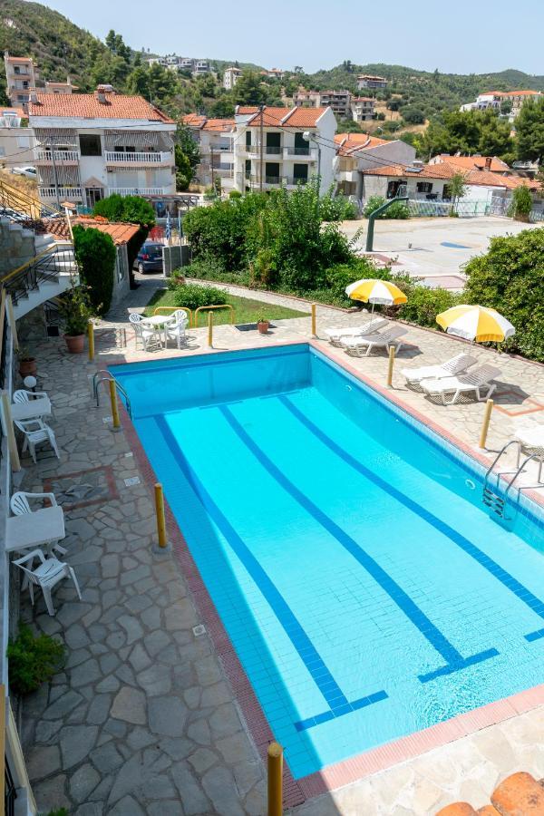 Hotel Sarikas Πολύχρονο Εξωτερικό φωτογραφία