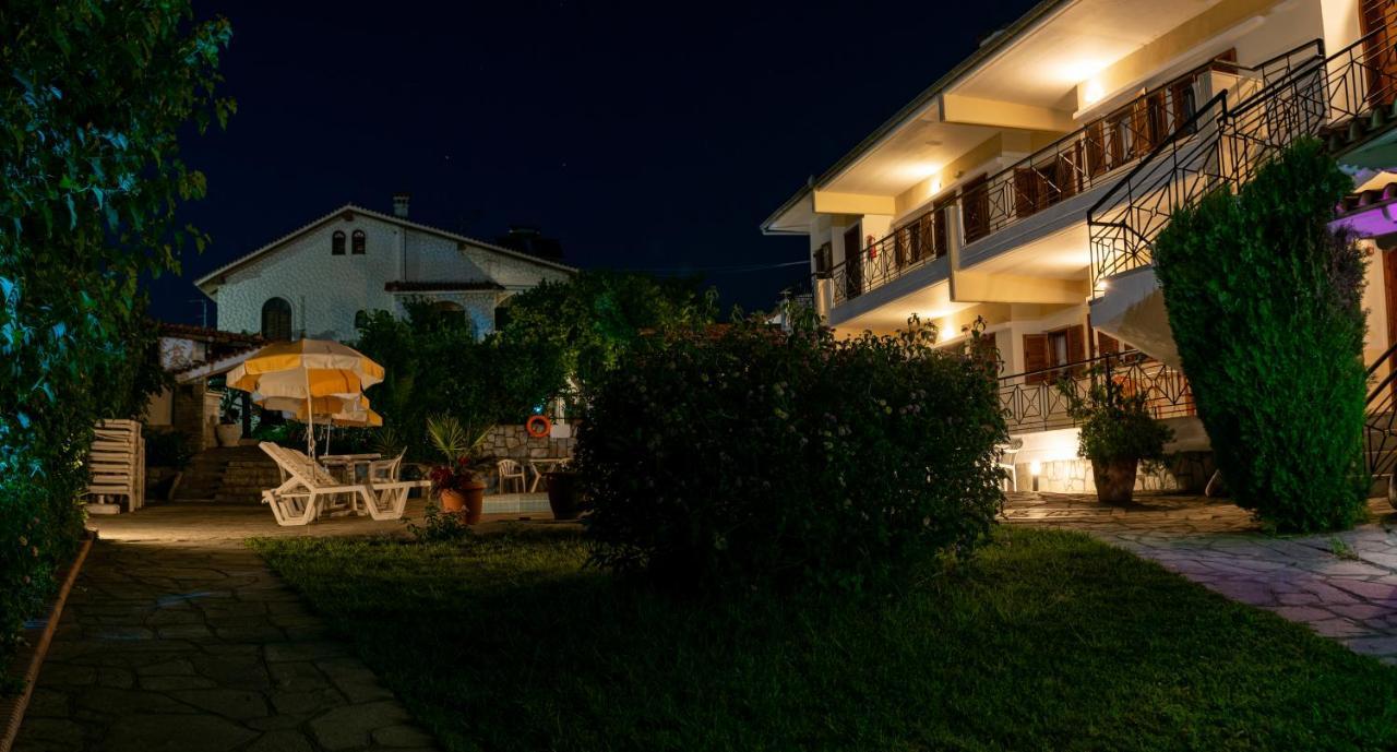 Hotel Sarikas Πολύχρονο Εξωτερικό φωτογραφία